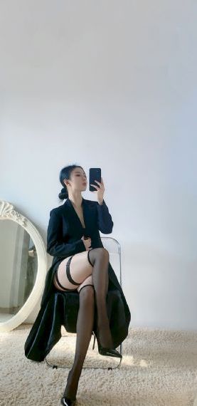 恶行之外电影完整在线观看_十万网红美女美酱